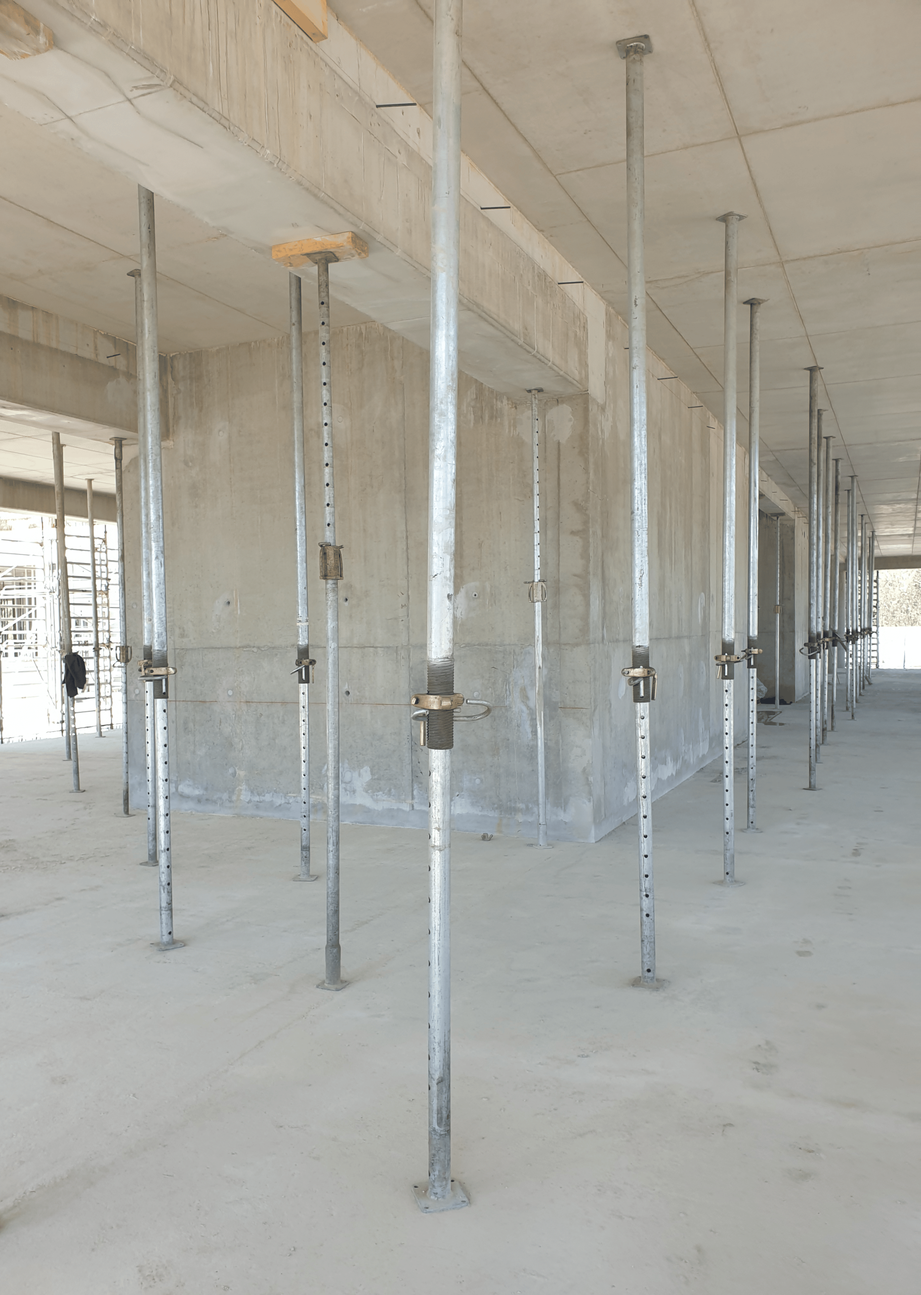 Chantier vu d'ensemble étaiement