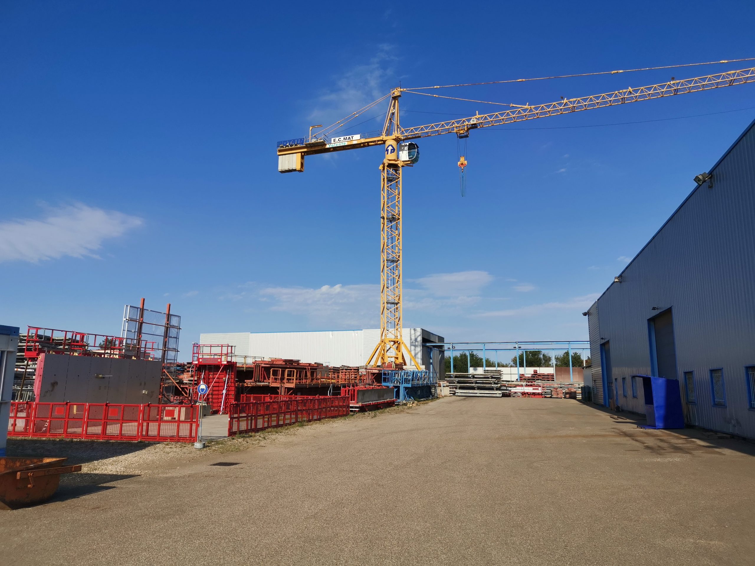 vue exterieure showroom ecmat copac à lyon